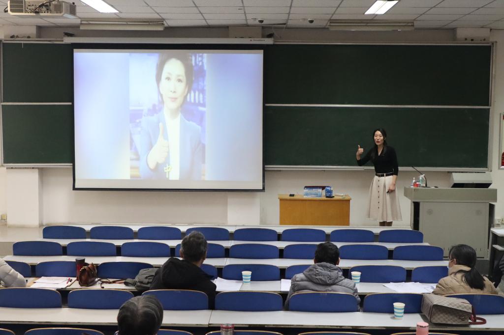 https://www.ayit.edu.cn/__local/A/B8/B2/0D901F41310FC734BA2E531924D_D9764C2D_126EC.png